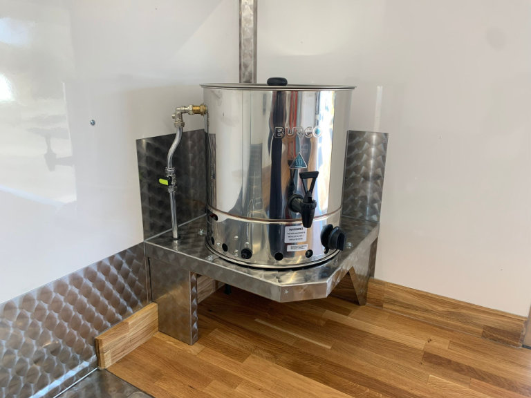 Catering equipment commercial restaurant kitchen trailer items 