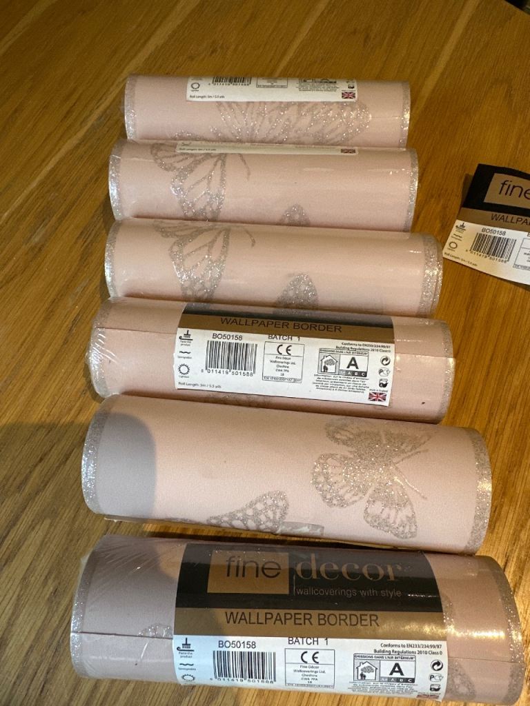 Wallpaper border x 6 rolls 