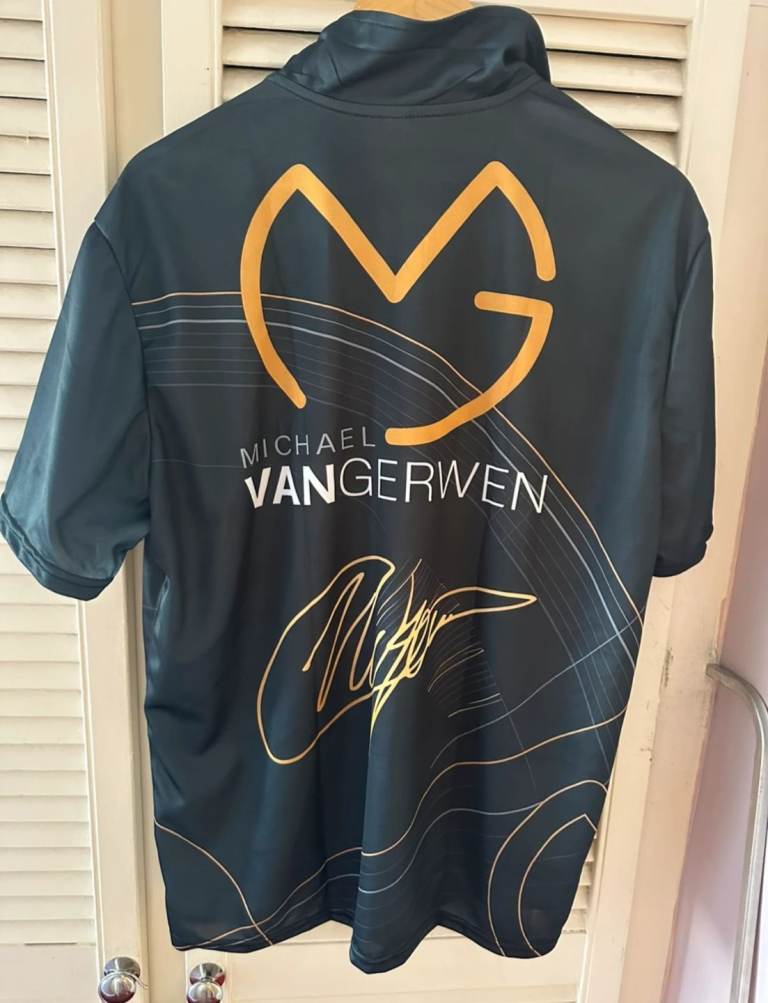 Mvg darts shirt xl  replica not offical