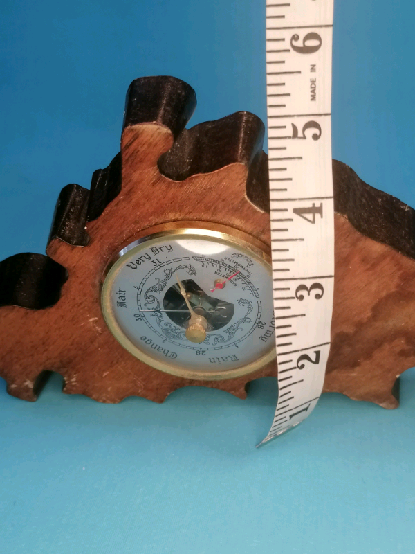 5-inch Barometer, Termometer. in Extra Carved Wood Surround.