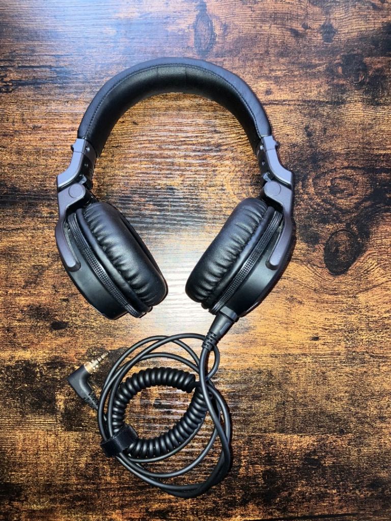 Pioneer DJ HDJ-CUE1 DJ Headphones