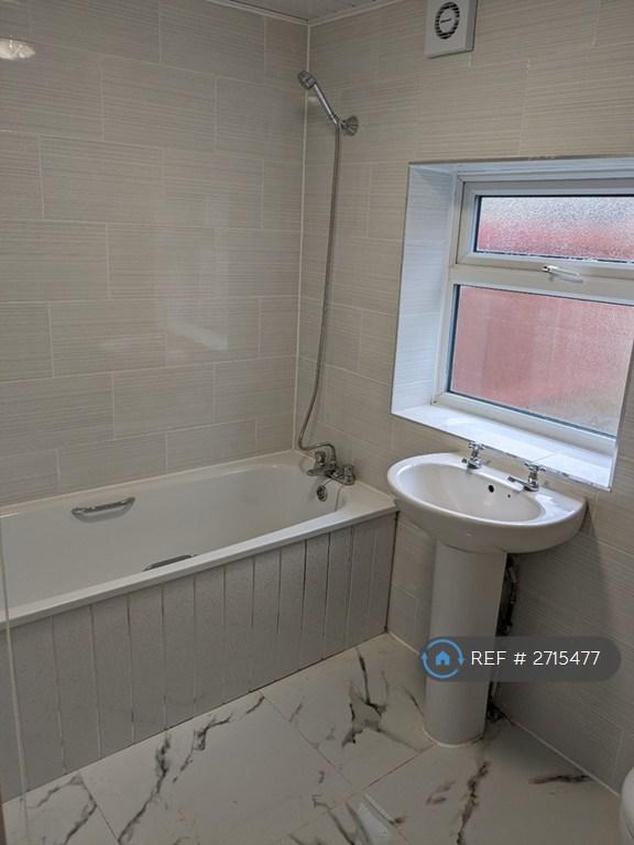 1 bedroom in Maple Street, Sheerness, ME12 (#2715477)