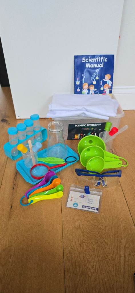 Kids Science Experiment Kit with Lab Coat