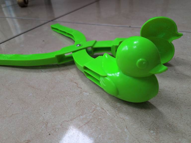 Snowball duck maker