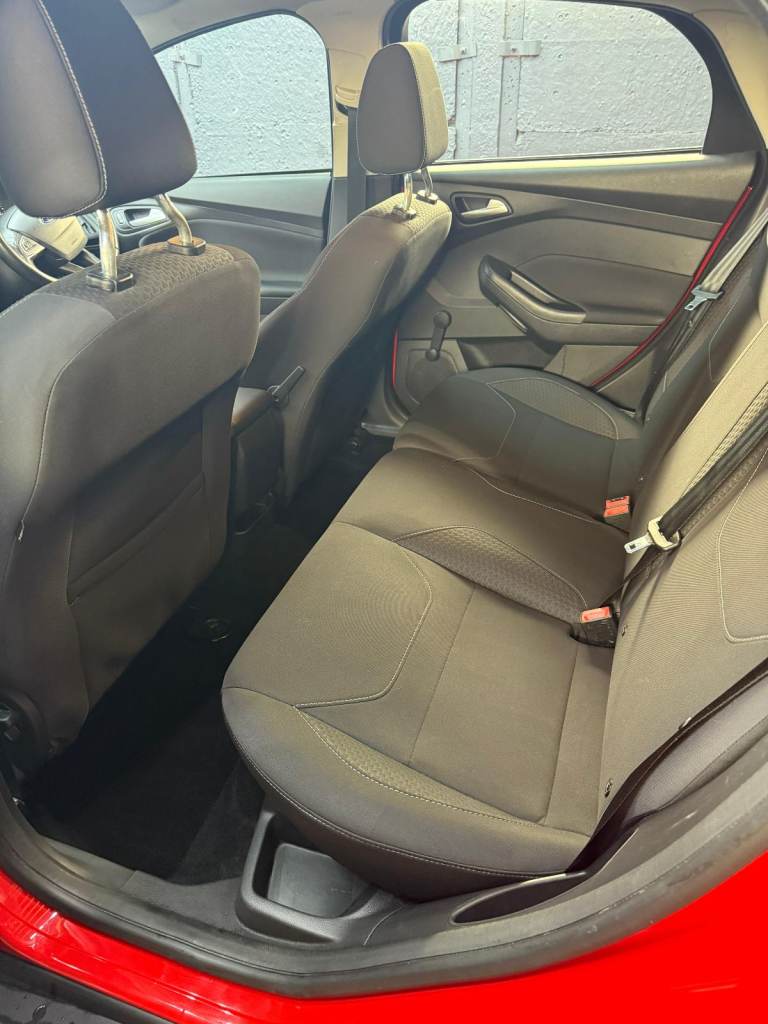 Ford, FOCUS, Hatchback, 2015, Manual, 1499 (cc), 5 doors