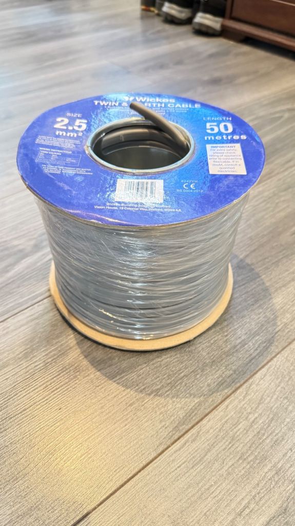 2.5mm Twin & Earth Cable 50m Grey Electrical Wire Reel New