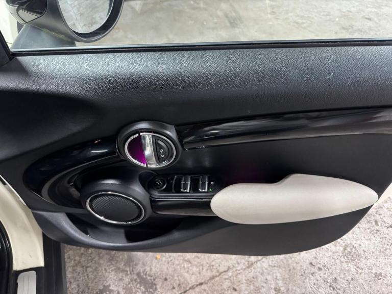 2015 MINI Hatch 1.5 Cooper 5dr HATCHBACK PETROL Manual