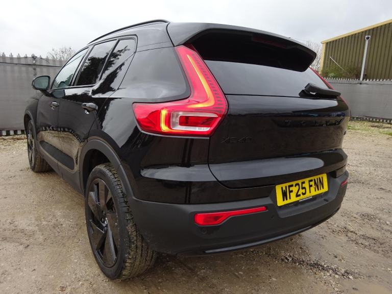 2025 25 REG VOLVO XC40 + BLACK EDITION B4 AUTO DAMAGED REPAIRABLE SALVAGE
