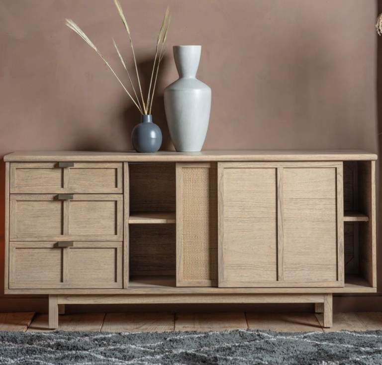 Bargain Brand New Wooden beautiful Sideboard, rrp£ 959.99...can deliver