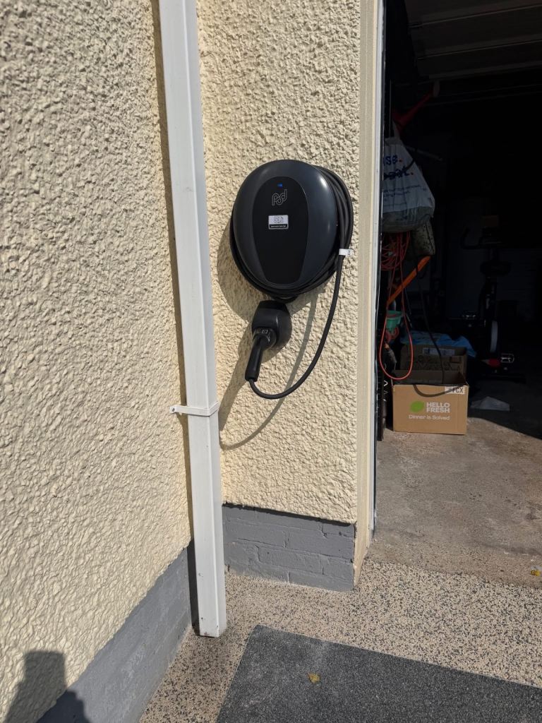 Home EV Chargers incl. install 7.4kW