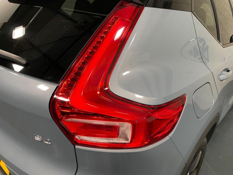 2021 Volvo XC40 2.0 B4 MHEV R-Design Auto Euro 6 (s/s) 5dr ESTATE Petrol/Electric Hybrid Automatic