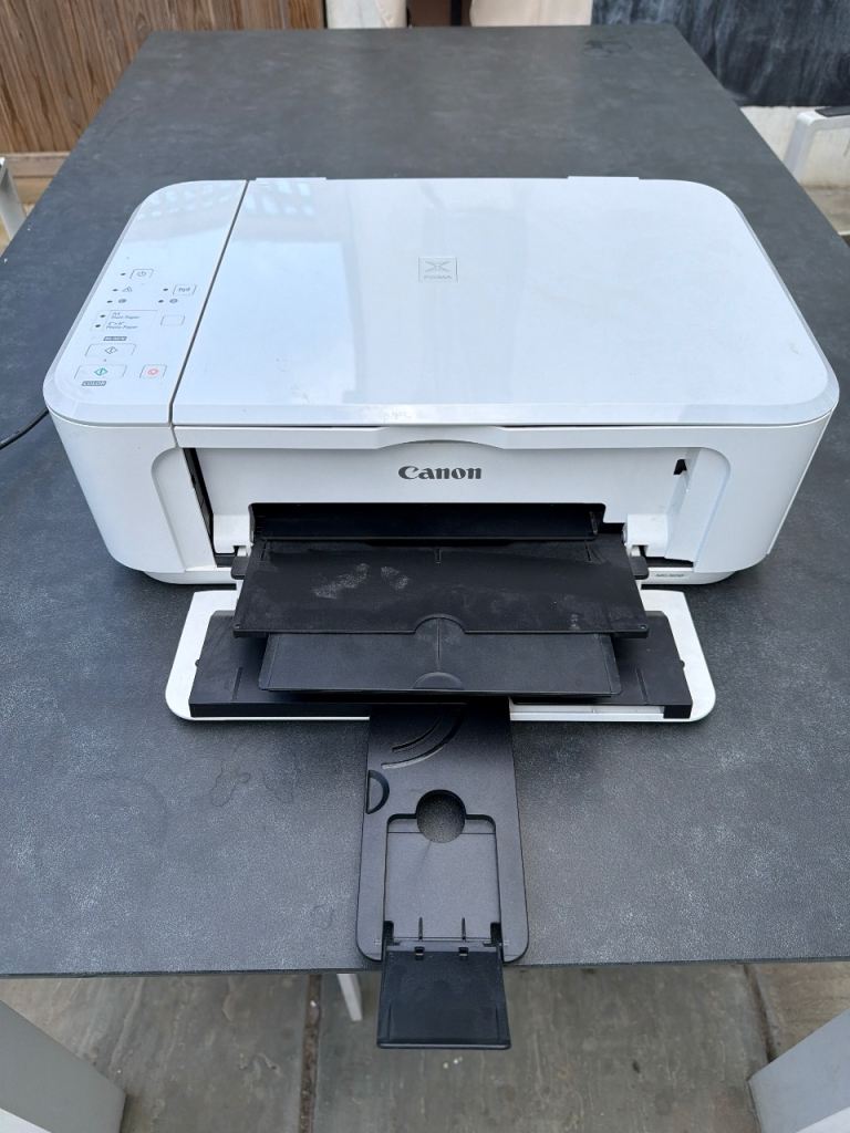 Canon pixma mg650 Printer - White, Good Condition