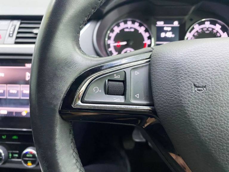 2018 Skoda Octavia 1.6 TDI SCR SE Hatchback 5dr Diesel Manual Euro 6 (s/s) (115 ps) Hatchback Die...