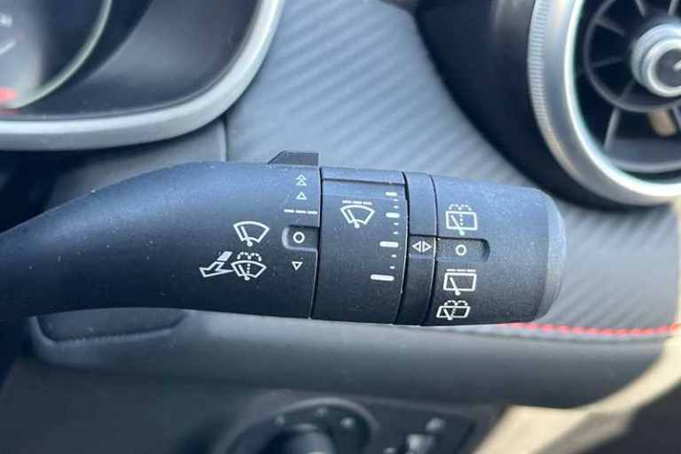 2022 MG MG ZS 1.0T GDi Exclusive 5dr Hatchback Petrol Manual