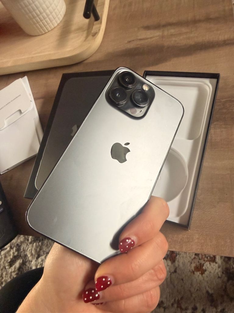 Apple iPhone 13 Pro – Graphite, Excellent Condition