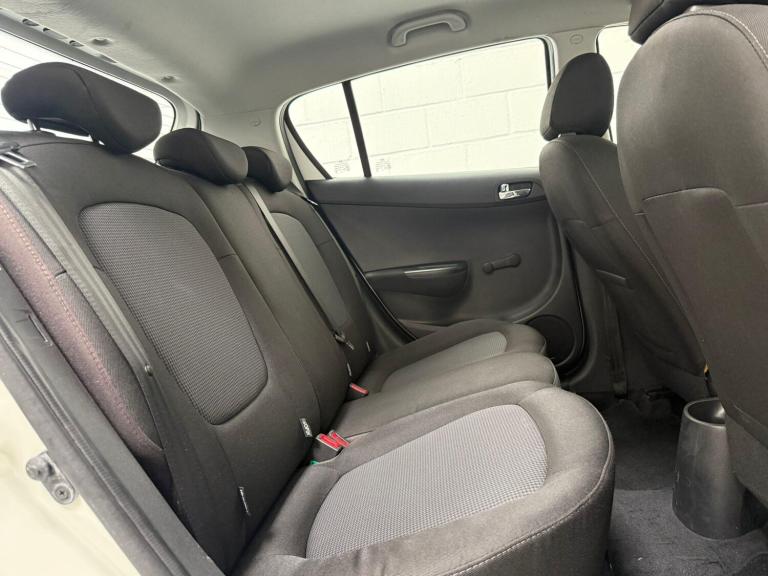 2014 Hyundai i20 1.2 Classic Euro 5 5dr HATCHBACK Petrol Manual