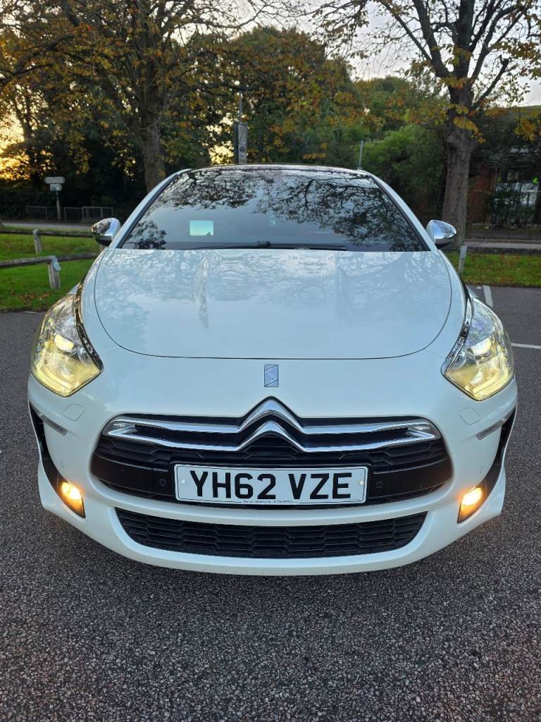 Citroen, DS5,Hybrid 4 Hatchback, 2012, 2.0 HDI , 5 doors