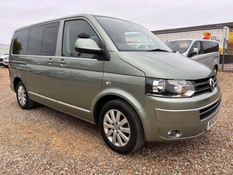 VOLKSWAGEN CARAVELLE DRIVE FROM WHEELCHAIR ACCESSIBLE VEHICLE PARAVAN
