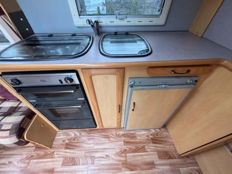 ELDDIS SUPREME ODYSSEY 484 FIXED BED MOTORMOVER 2006