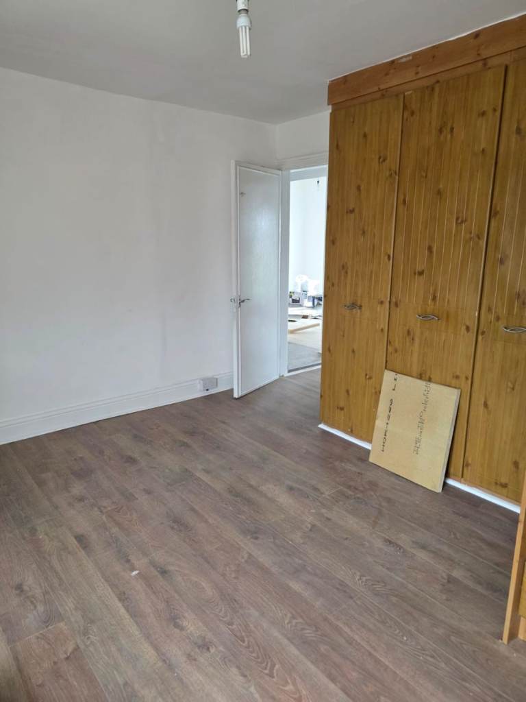 3 Bedroom Flat Bolton