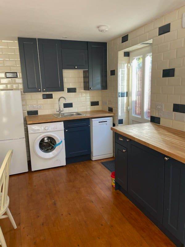 1 bedroom flat to rent, BRIDPORT, DORSET