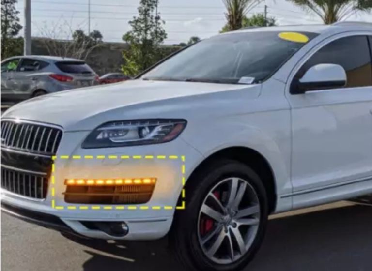 Audi Q7 2010-15 Dynamic Front Bumper LED indicator. 