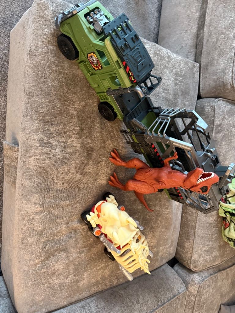Dinosaur toy bundle 