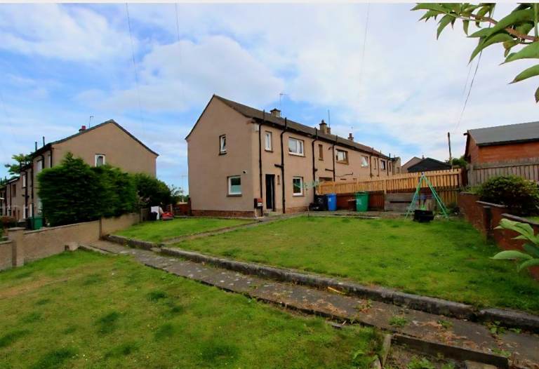 2 double bedroom end terraced house in East Wemyss. 