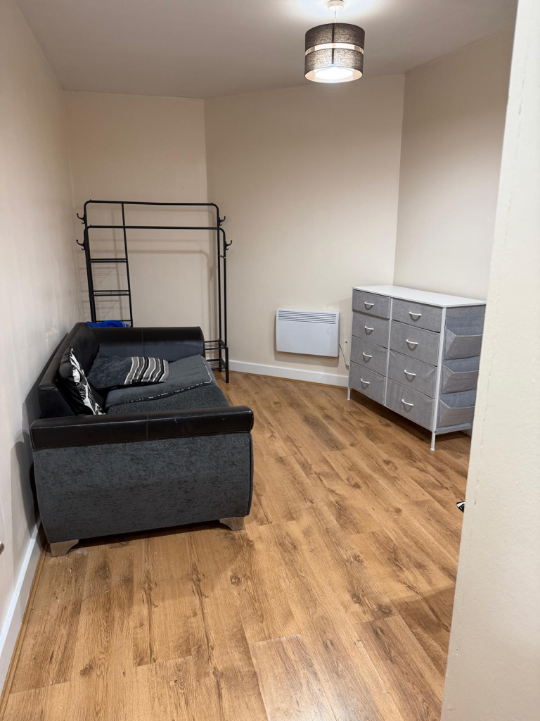 Spacious & Cosy Studio 2 bed Flat for Rent B12 0NZ