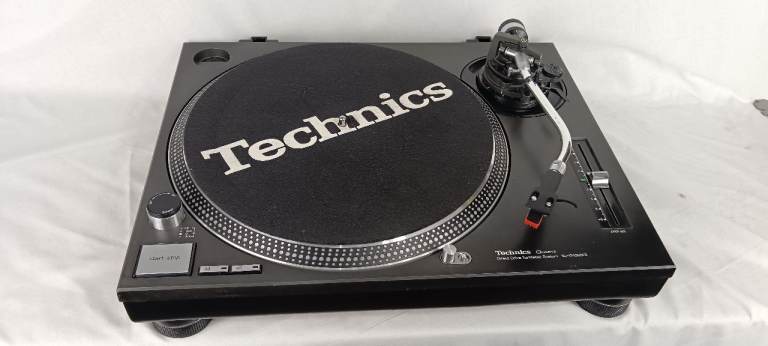 Technics SL-1210Mk2 Turntable 