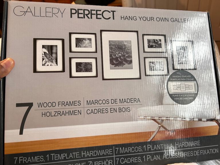 Gallery Perfect Photo Kit Decorative Art Prints With 7 Brown Wood Frames