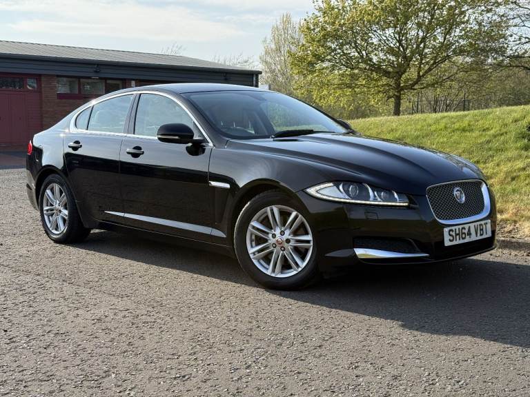 2014 '64' Jaguar XF Luxury 2.2 diesel. New service. MOT Nov. 