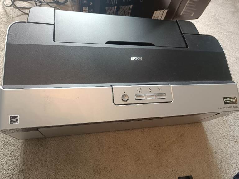 Epson Perfection R2800 Photo Scanner - Good Condition