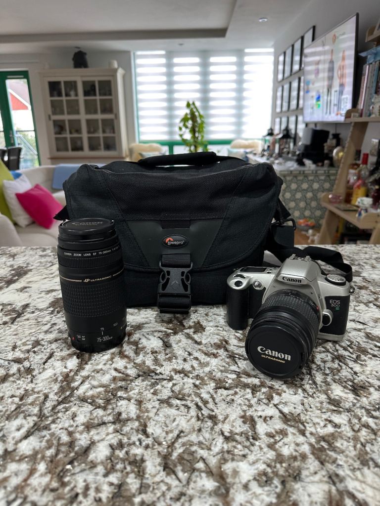 Canon 35mm EOS 500N FILM camera body, two lenses and camera bag
