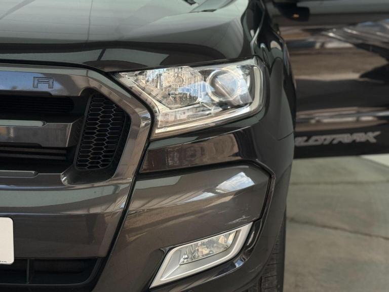 FORD RANGER 3.2 TDCi Wildtrak Auto 4WD Euro 5 4dr 2017