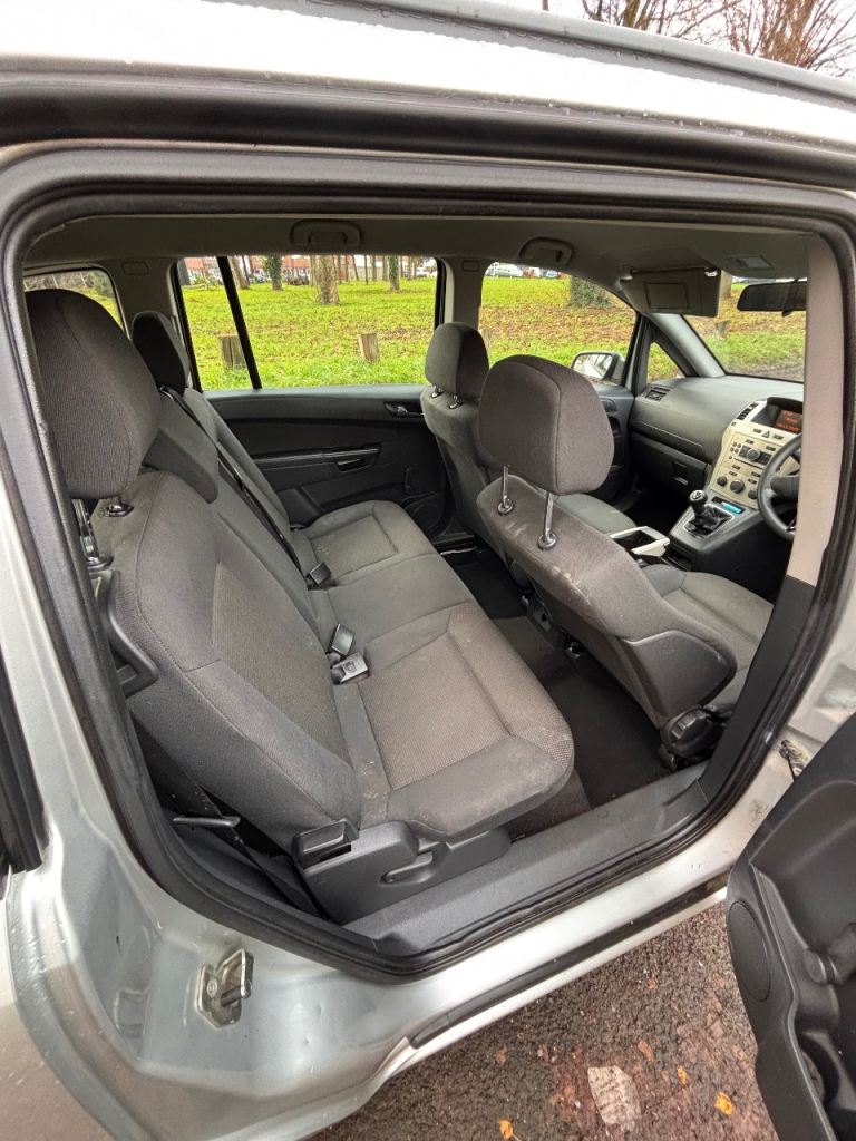 2009 1.6 PETROL VAUXHALL ZAFIRA 7 seater MPV for sale