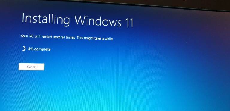 16 GB USB Stick WIN 11 PRO/HOME Installation iso to UPGRADE OLD/ PC/LAPTOPS