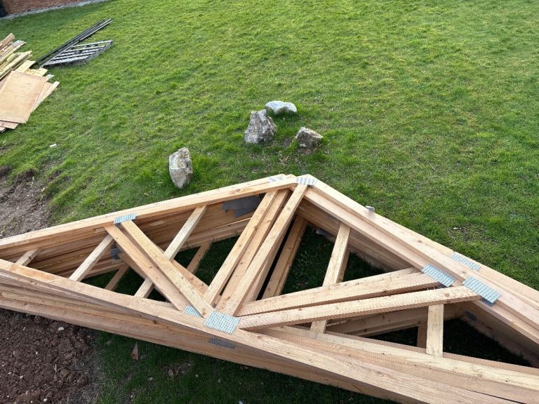 Roof trusses for sale (used) 