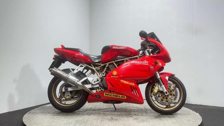 Ducati 750 SS 2000 MODEL SPARES OR REPAIR PROJECT BIKE 750CC CLASSIC