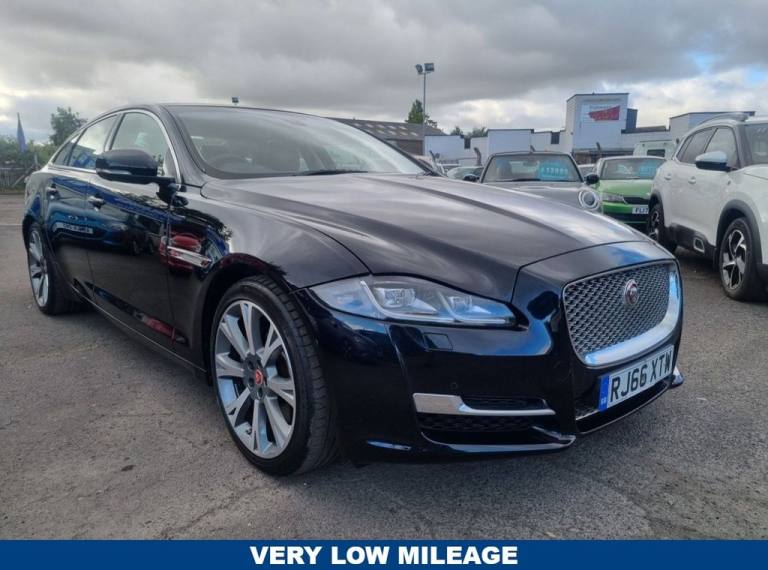 2016 Jaguar XJ 3.0d V6 Premium Luxury Saloon 4dr Diesel Auto Euro 6 (s/s) (300 ps) Saloon Diesel ...