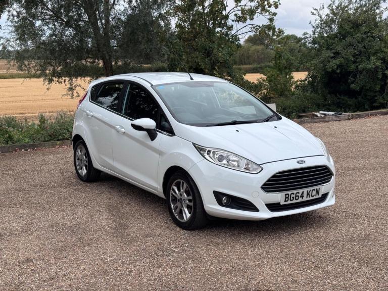 2014 Ford Fiesta 1.6 Zetec 5dr Powershift HATCHBACK PETROL Automatic