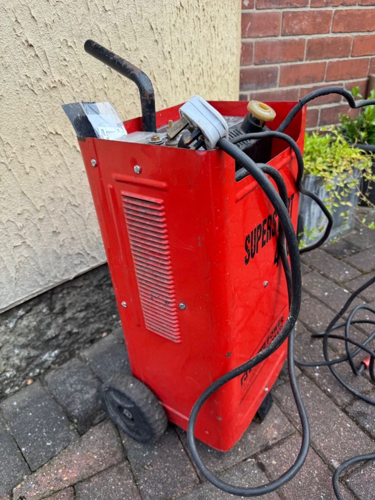 Battery charger Sealey super start 410