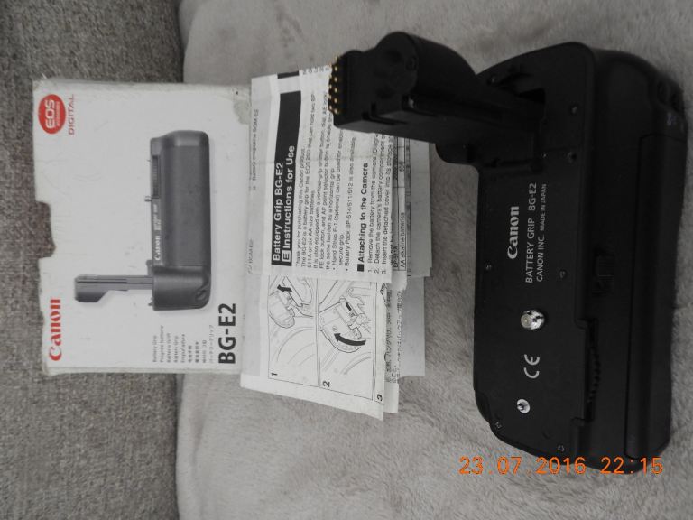 Canon battery grip in original box