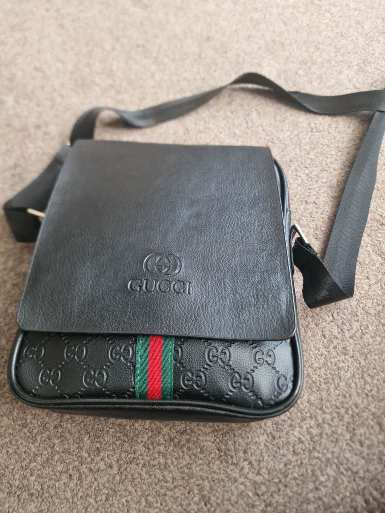Gucci messenger bag