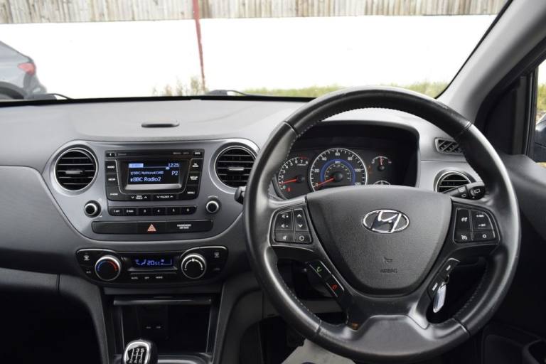 2017 Hyundai i10 1.0 Premium Hatchback 5dr Petrol Manual Euro 6 (66 ps) Hatchback Petrol Manual