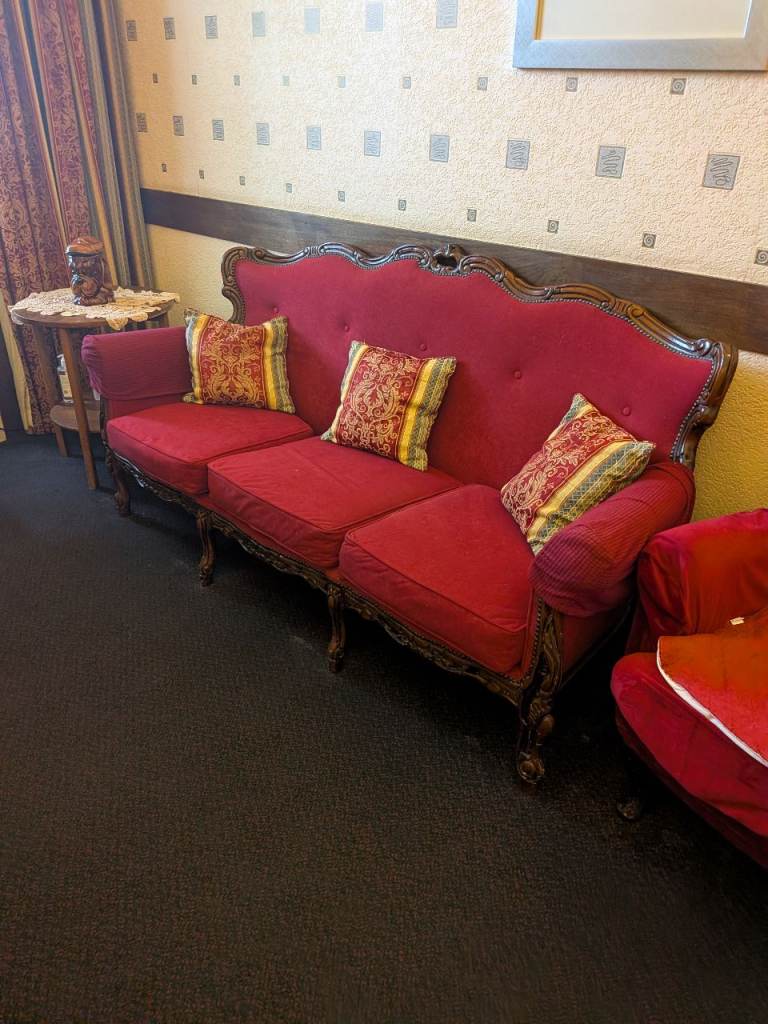 Vintage Red 3-Seater Sofa – Good Condition