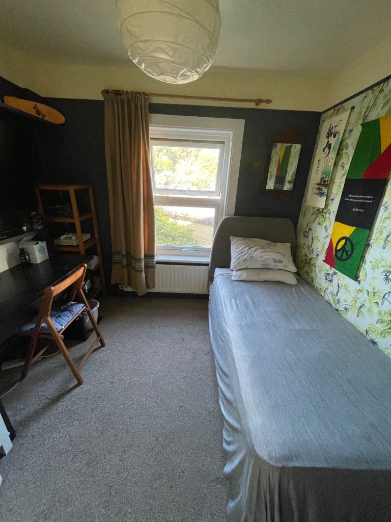 Single room to rent (July -October ) 