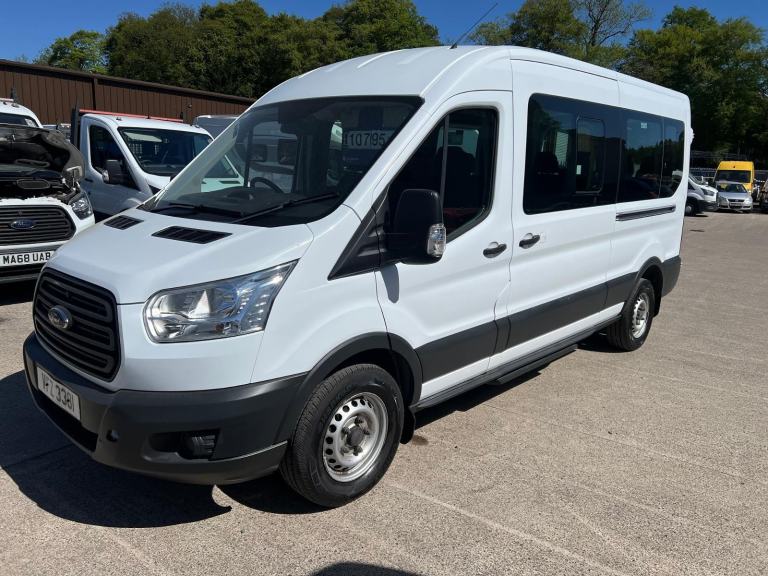 Ford TRANSIT 410 ECONETIC TECH 2.2tdci 14 seater. 2015/15 Registration 