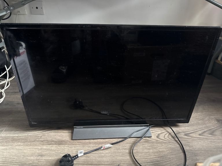 Toshiba 32” inch 4k smart TV