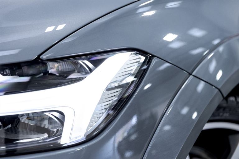 2022 Volvo XC60 2.0 B4D R DESIGN Pro 5dr AWD Geartronic ESTATE DIESEL Automatic